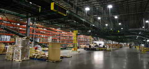 Walmart Distribution Center Bentonville. Walmart und Target gegen Amazon. Quelle: Walmart.com